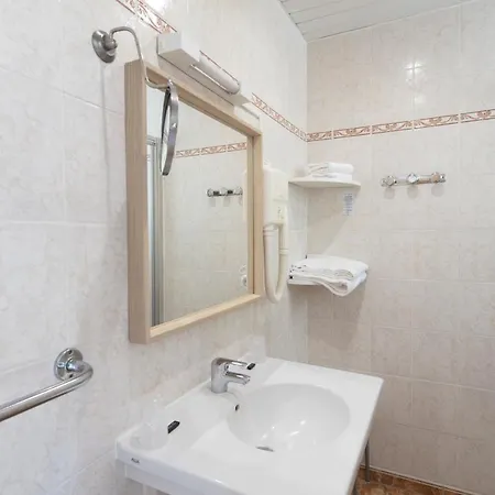 Hotel Les Rocailles 3*