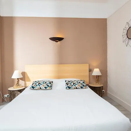Otel Les Rocailles 3*