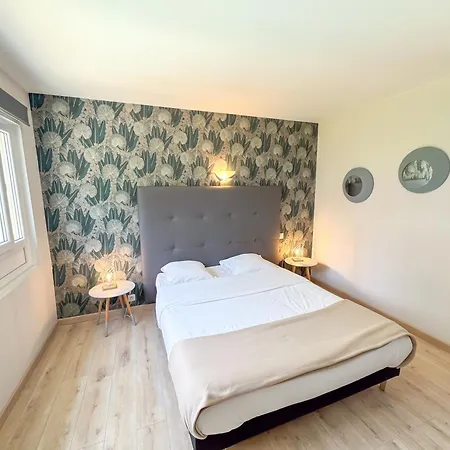 Les Rocailles Hotel