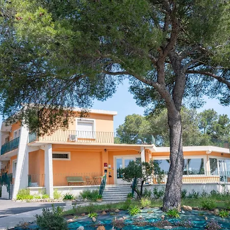 Ξενοδοχείο Les Rocailles 3*