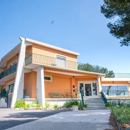 Les Rocailles 3* Montagnac (Herault)