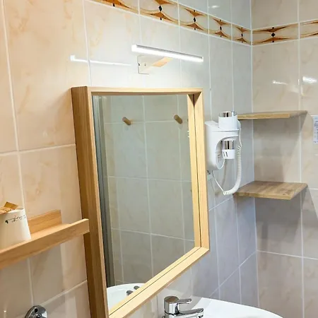 Les Rocailles 3* Montagnac (Herault)
