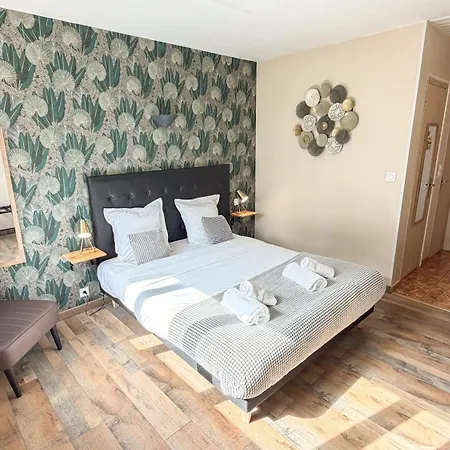 Hotel Les Rocailles 3*