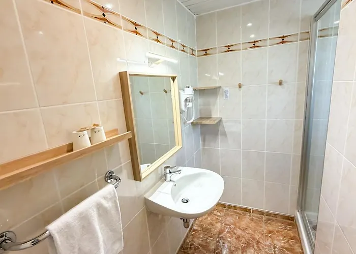 Les Rocailles 3* Montagnac (Herault)